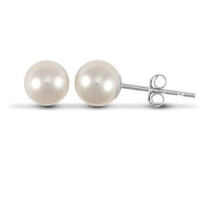AES064 | 925 Sterling Silver cultured pearl 5.5mm stud earrings.